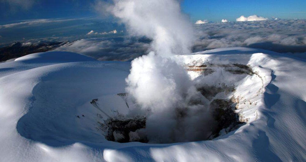 Alerta amarilla en el Nevado del Ruíz Incremento en la actividad volcánica