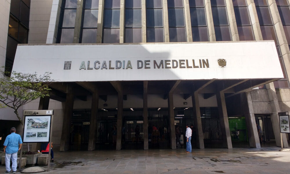 Posibles renuncias en el Gabinete de Medellín antes del Cambio de Gobierno