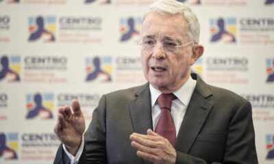 Álvaro Uribe se pronuncia sobre Mancuso Raro que me acuse de paramilitar