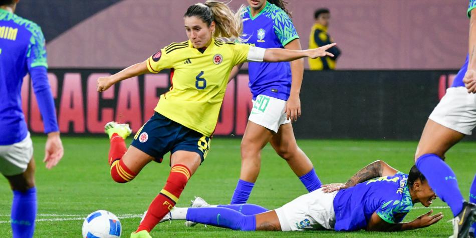 Colombia Femenina Brillando en la Copa Oro ¡Clasificación Asegurada y Liderazgo en Juego!