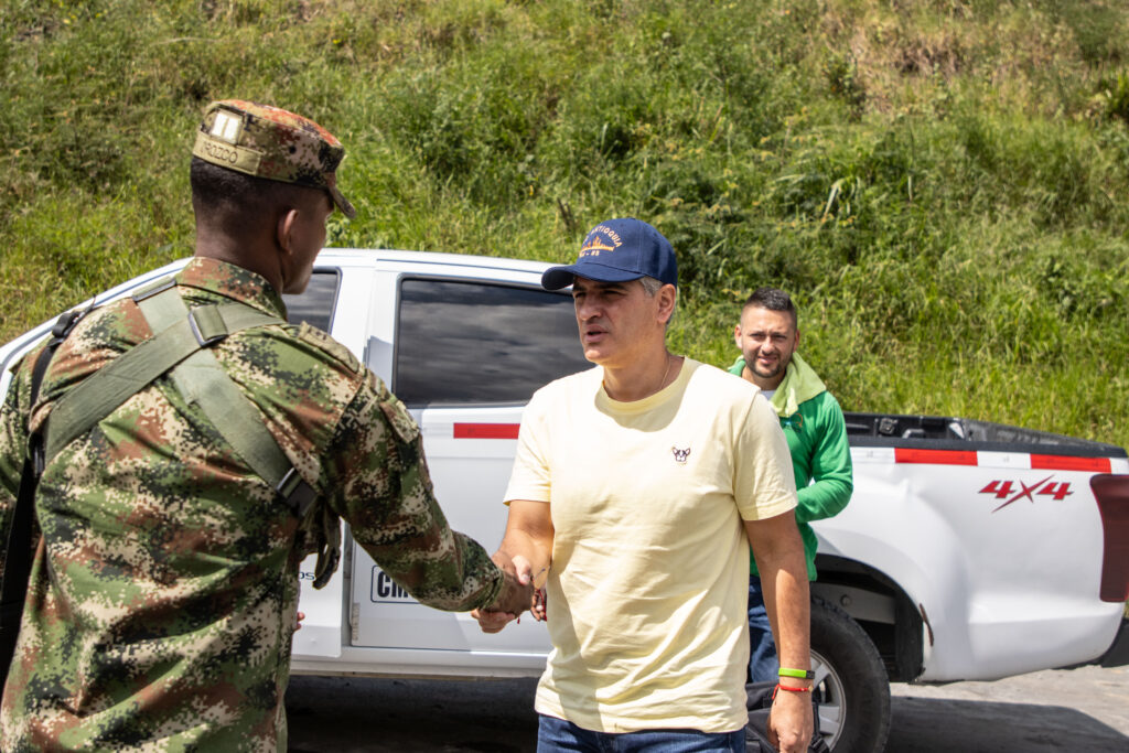 Gobernador de Antioquia Exige Acción Terminen la Vía al Mar o Entréguenla para Culminarla 2