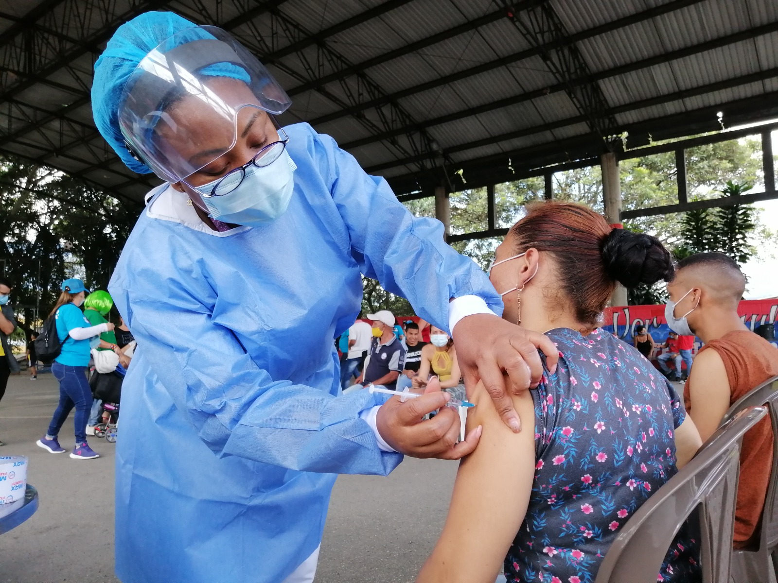 Medellín refuerza medidas ante oleada de virus respiratorios, vacunación masiva y monitoreo integral