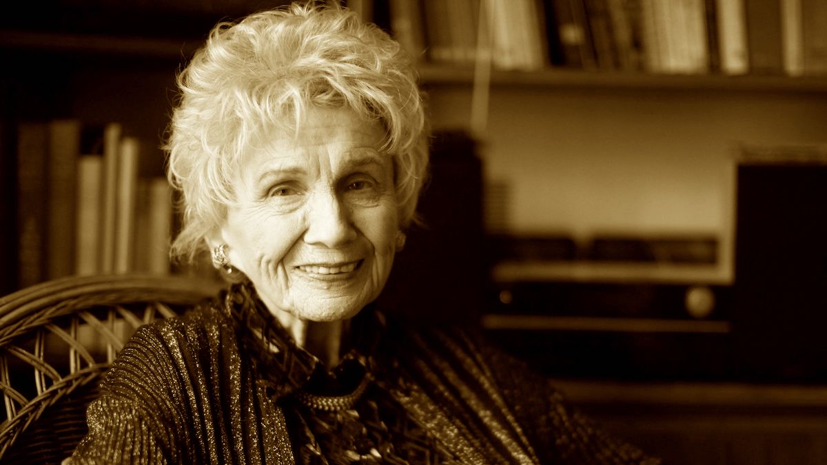 Adiós a la maestra del cuento, fallece Alice Munro, la Chéjov de Canadá