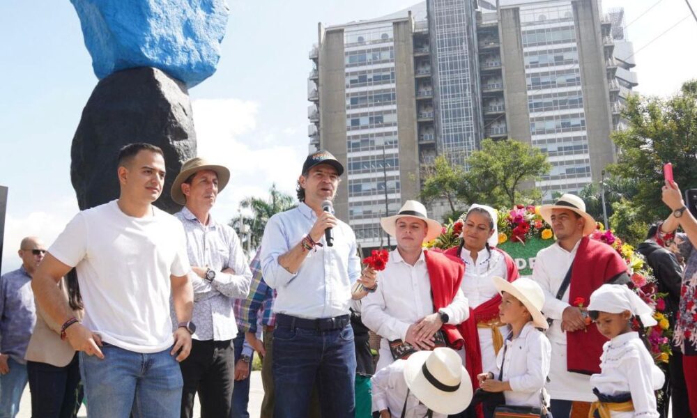 Los silleteros y la Feria de las Flores, símbolos de alegría y resiliencia