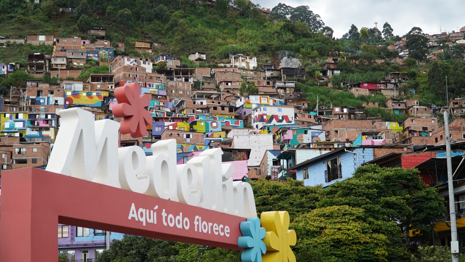 Medellín Impulsa el turismo comunitario, Manrique a la vanguardia de la transformación urbana