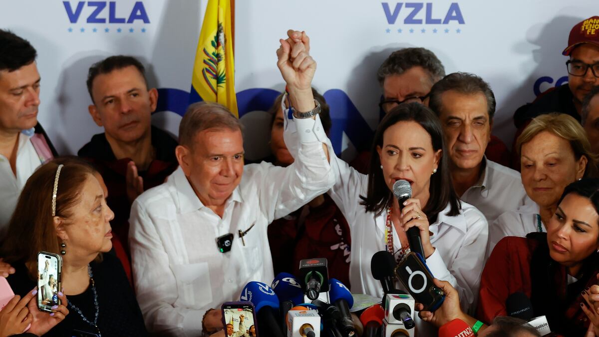 María Corina Machado declara presidente electo a Edmundo González