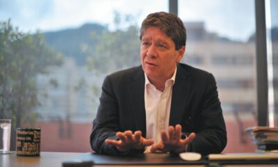 Propuesta de Reactivación Económica de Petro Podría Desestabilizar el Sistema Financiero, Advierte Bruce Mac Master