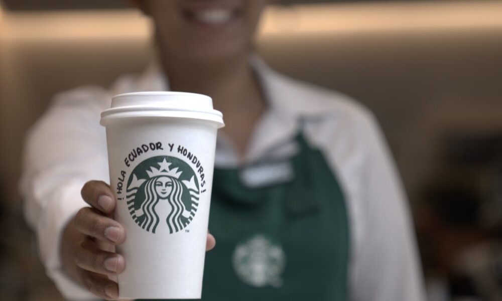 Starbucks celebra 10 años en Colombia con una inversión de 12 millones de dólares y una expansión sostenible