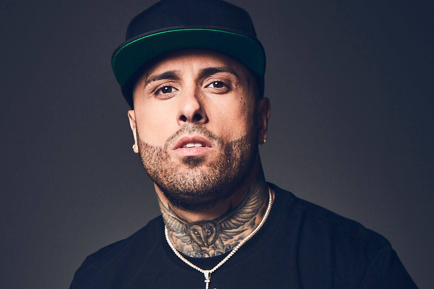 Nicky Jam se sincera sobre sus batallas personales, me dan ataques de ansiedad y me pongo loco